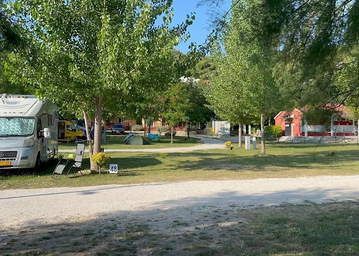 Camping Karin Gornji Karin