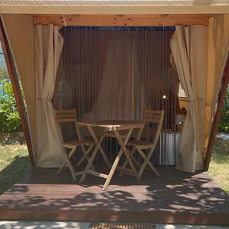 Parque de Campismo Karin Gornji Karin