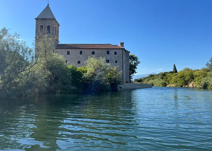 Karin Горни-Карин