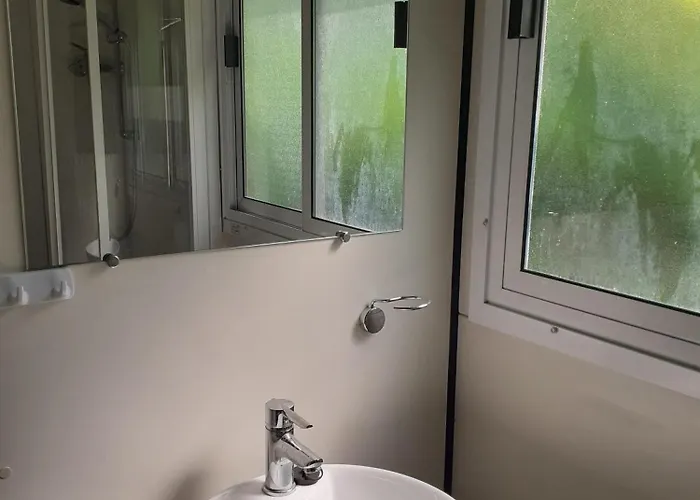 Karin 3* Gornji Karin